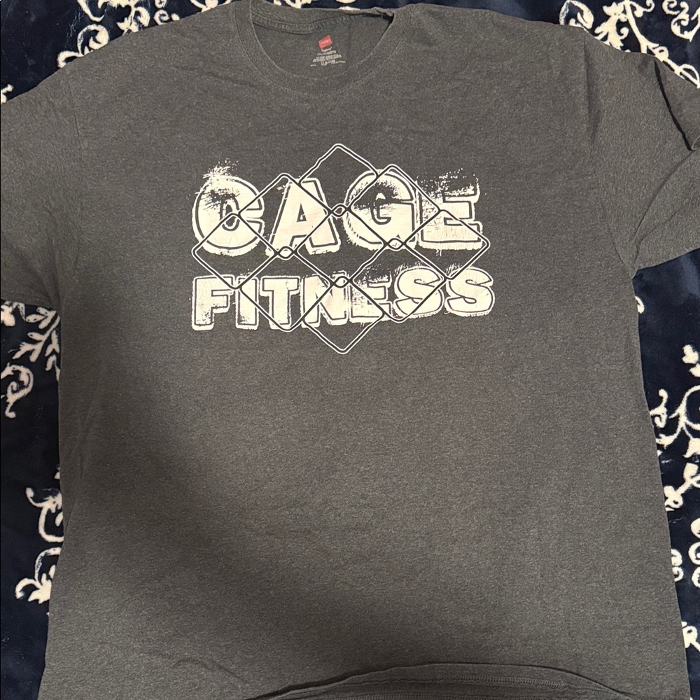 Hanes Dark Gray Crewneck T-Shirt with White Tag Print